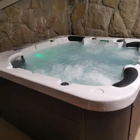 Alpesi faház Chata Anna S Privatnym Wellness *